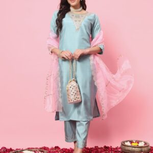 Women Silk Blend Kurta Pant Dupatta Set