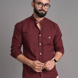 Men Slim Fit Solid Spread Collar Casual Shirt